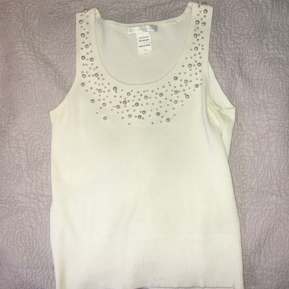 Beautiful Pearl Tank